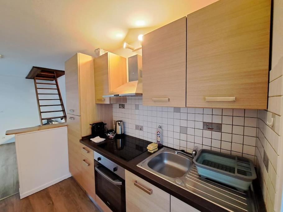 Apartmán Istanbul - 150M De La Gare Remeš Exteriér fotografie